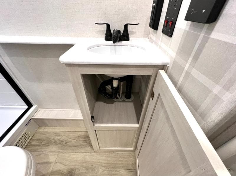 2026 Forest River 2026 Forest River Surveyor Legend - thumbnail 35