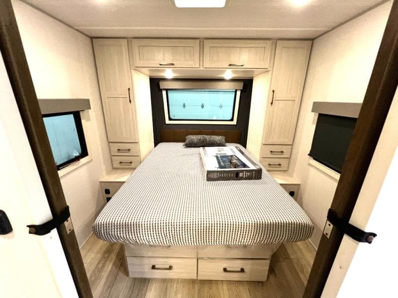 2026 Forest River 2026 Forest River Surveyor Legend - thumbnail 39