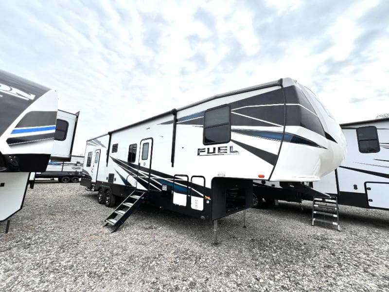 2020 Heartland 2020 Heartland Fuel - thumbnail 3