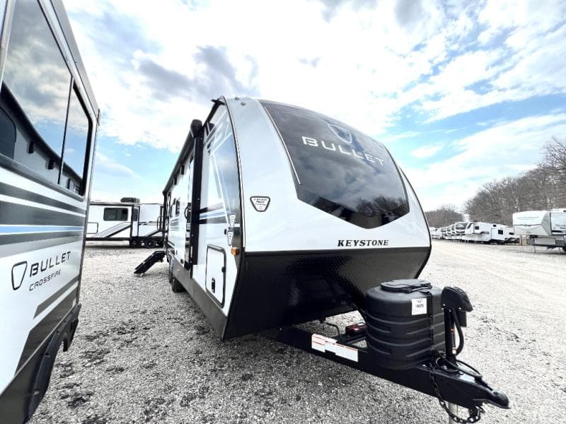2026 Keystone 2026 Keystone Bullet Crossfire - thumbnail 3