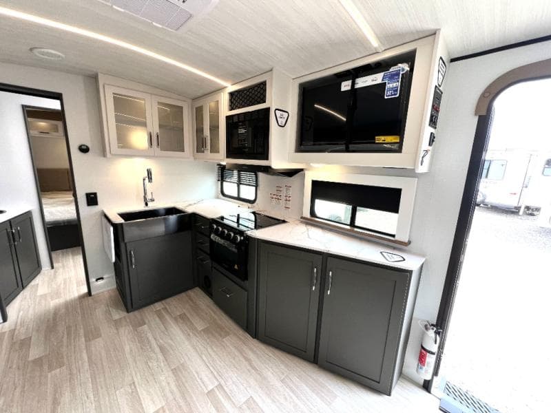 2026 Keystone 2026 Keystone Bullet Crossfire - thumbnail 14