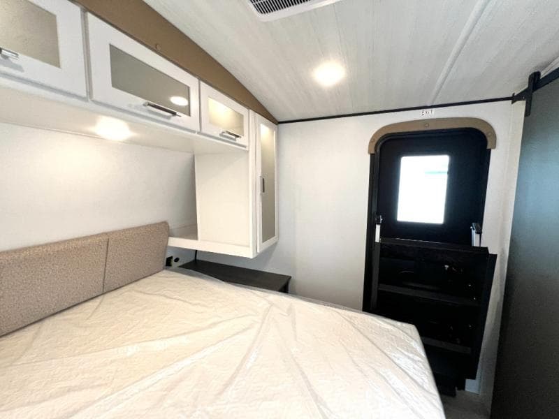 2026 Keystone 2026 Keystone Bullet Crossfire - thumbnail 37