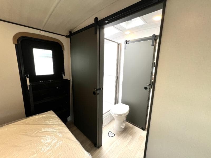 2026 Keystone 2026 Keystone Bullet Crossfire - thumbnail 38