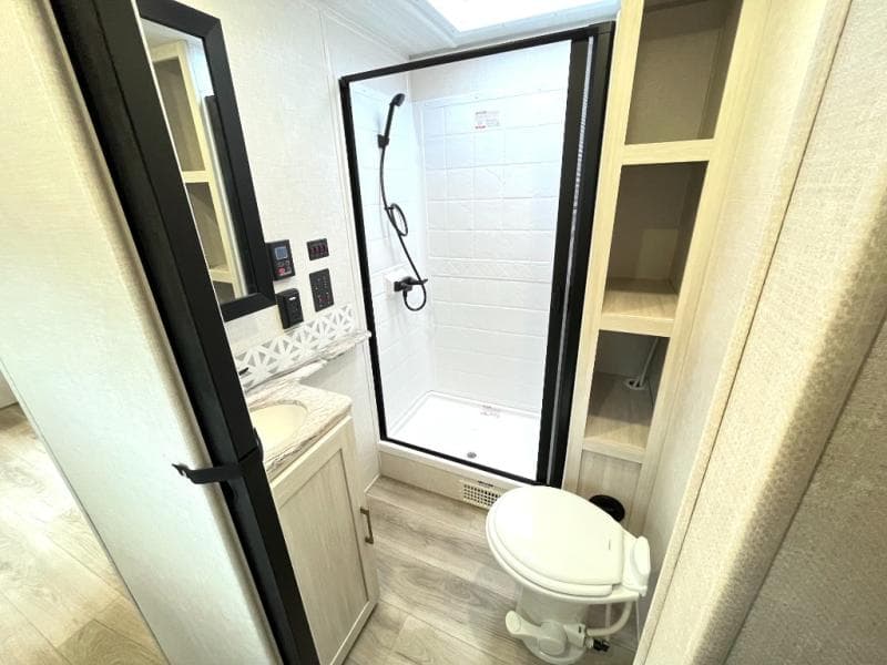 2024 Forest River 2024 Forest River Surveyor Legend - thumbnail 35