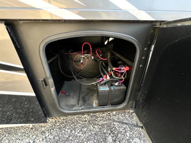 2023 Thor Motor Coach 2023 Thor Motor Coach Challenger - thumbnail 13