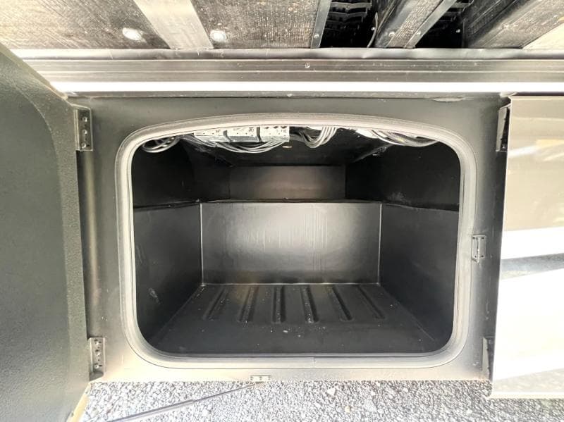 2023 Thor Motor Coach 2023 Thor Motor Coach Challenger - thumbnail 16