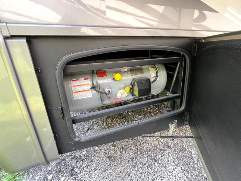 2023 Thor Motor Coach 2023 Thor Motor Coach Challenger - thumbnail 17