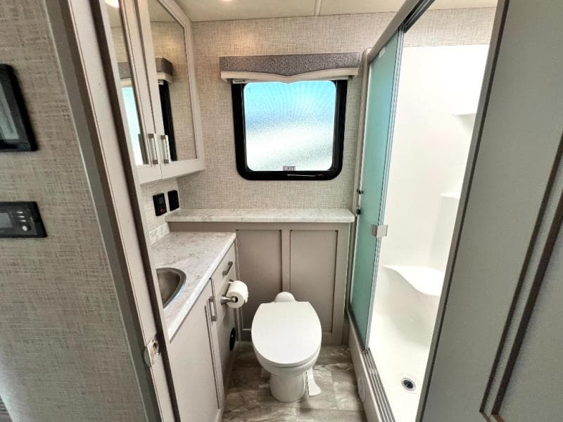 2023 Thor Motor Coach 2023 Thor Motor Coach Challenger - thumbnail 51