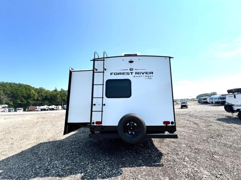 2025 East To West 2025 East To West Alta - thumbnail 11