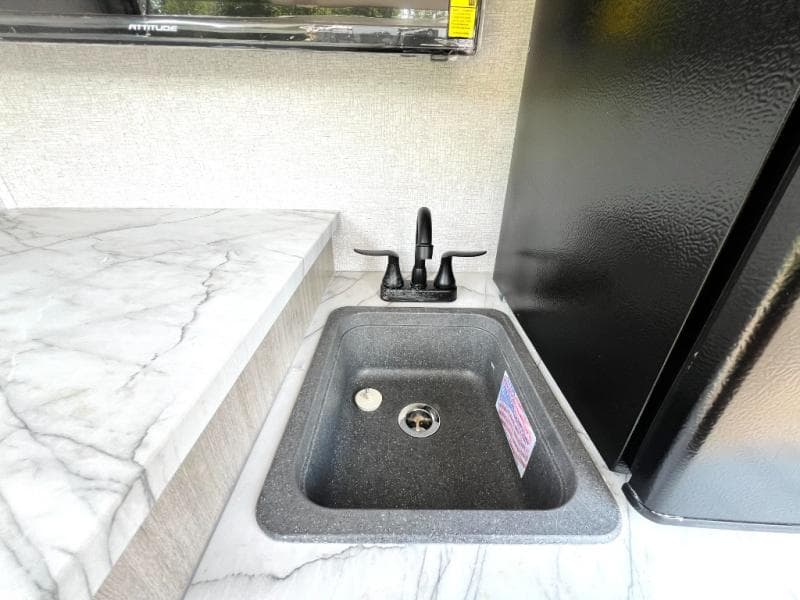 2025 East To West 2025 East To West Alta - thumbnail 18