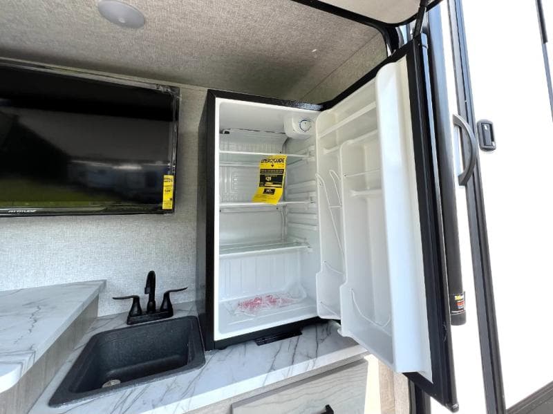 2025 East To West 2025 East To West Alta - thumbnail 19