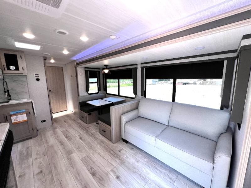 2025 East To West 2025 East To West Alta - thumbnail 23