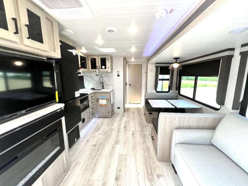 2025 East To West 2025 East To West Alta - thumbnail 24