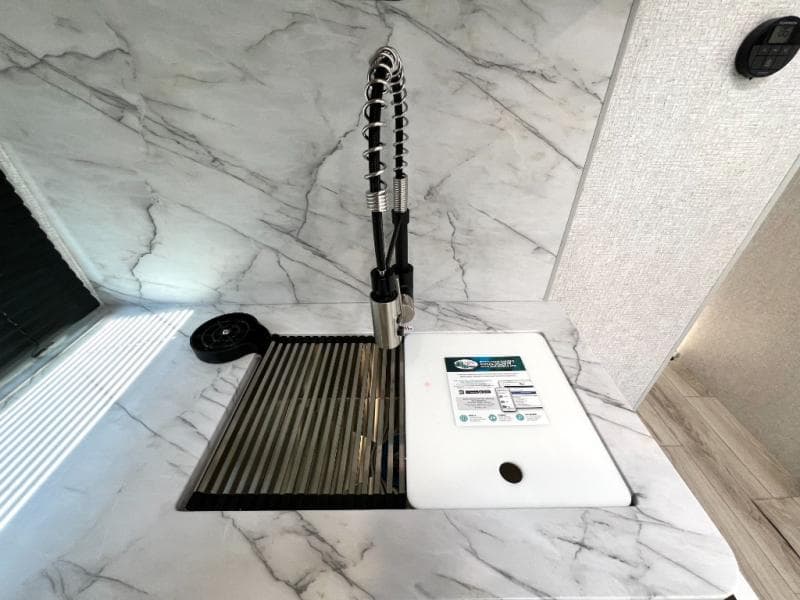 2025 East To West 2025 East To West Alta - thumbnail 32