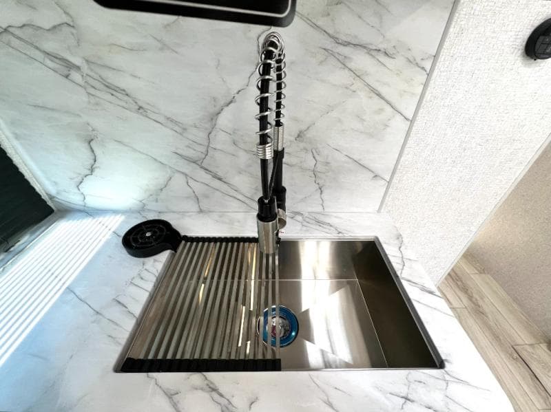 2025 East To West 2025 East To West Alta - thumbnail 33