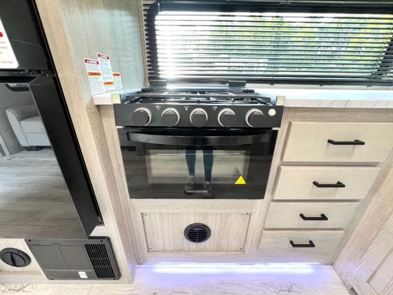 2025 East To West 2025 East To West Alta - thumbnail 37