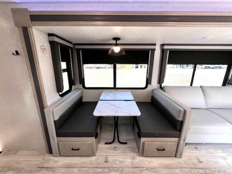 2025 East To West 2025 East To West Alta - thumbnail 42