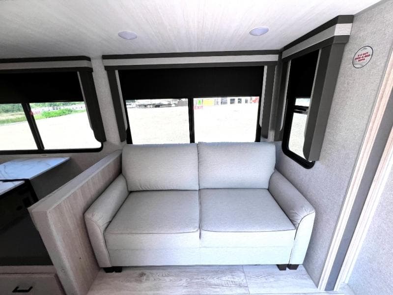 2025 East To West 2025 East To West Alta - thumbnail 45