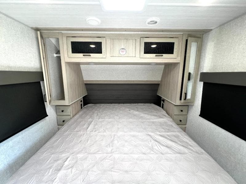 2025 East To West 2025 East To West Alta - thumbnail 50