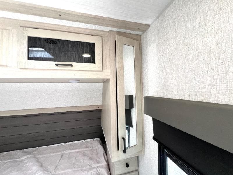 2025 East To West 2025 East To West Alta - thumbnail 54