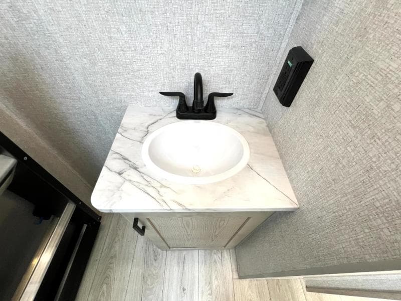 2025 East To West 2025 East To West Alta - thumbnail 70