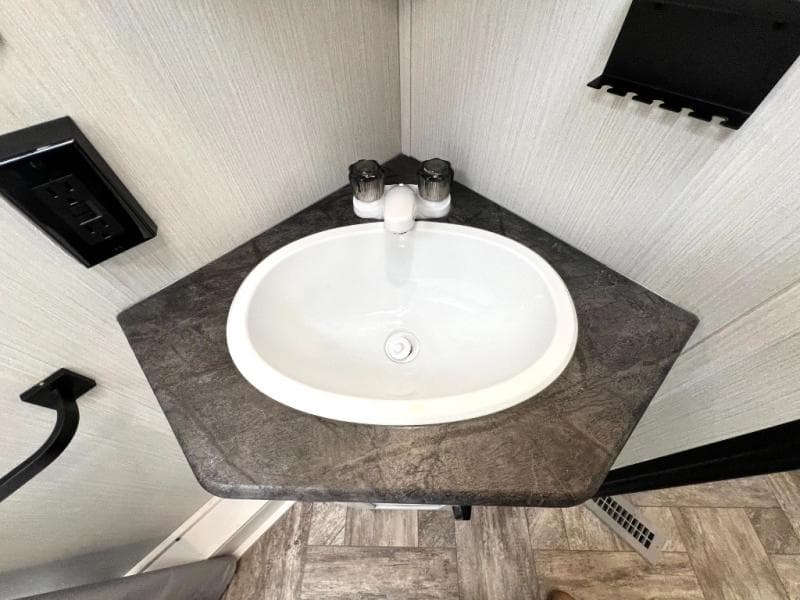 2023 Palomino 2023 Palomino Puma - thumbnail 52