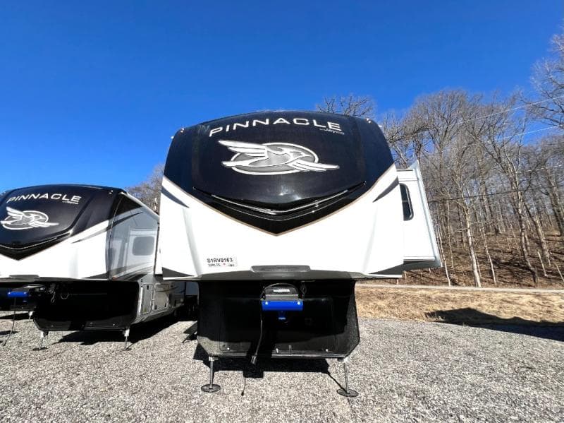 2025 Jayco 2025 Jayco Pinnacle - thumbnail 4