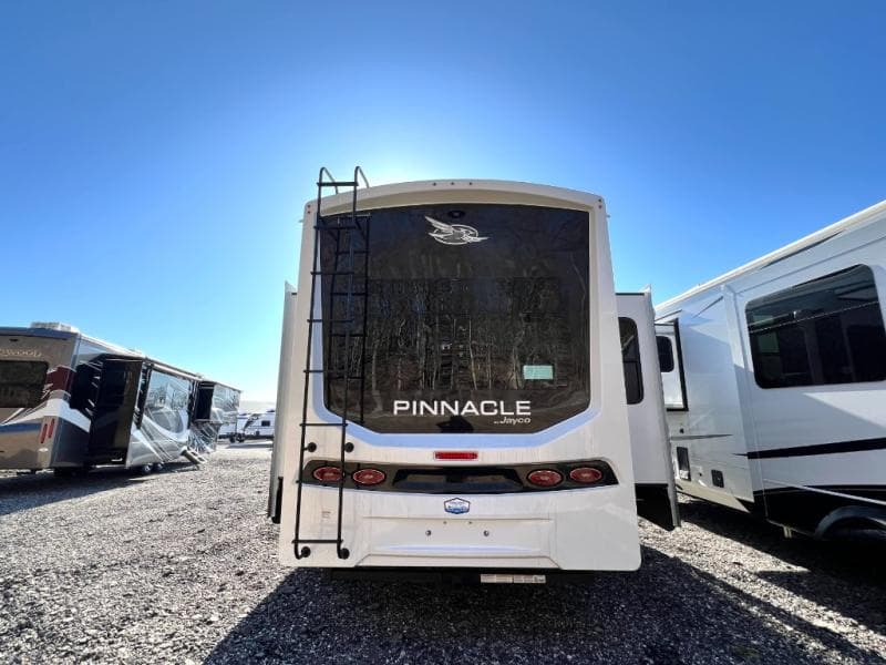 2025 Jayco 2025 Jayco Pinnacle - thumbnail 7
