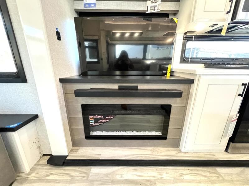 2025 Jayco 2025 Jayco Pinnacle - thumbnail 39