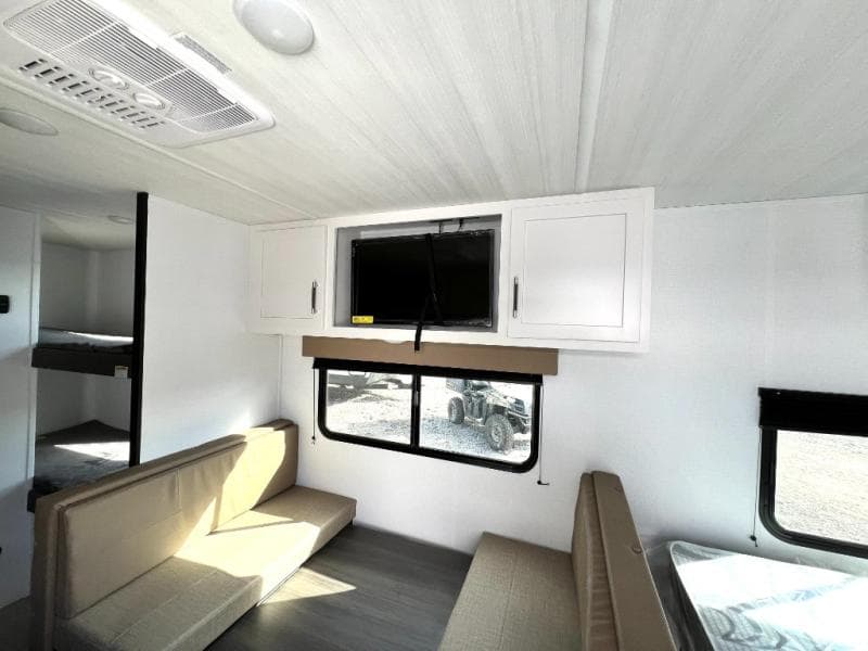 2025 Keystone 2025 Keystone Bullet Crossfire - thumbnail 12