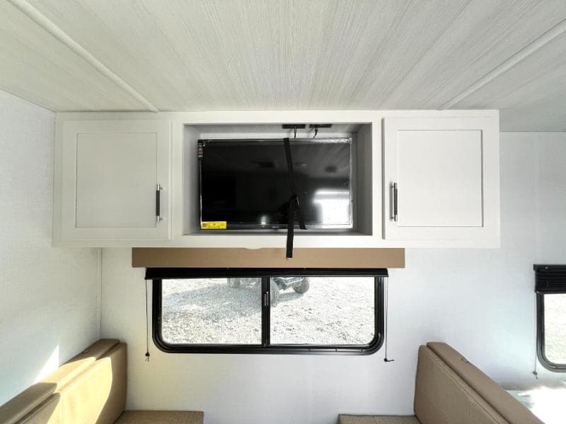 2025 Keystone 2025 Keystone Bullet Crossfire - thumbnail 13