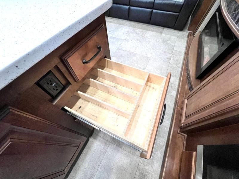 2019 Heartland 2019 Heartland Big Country - thumbnail 36