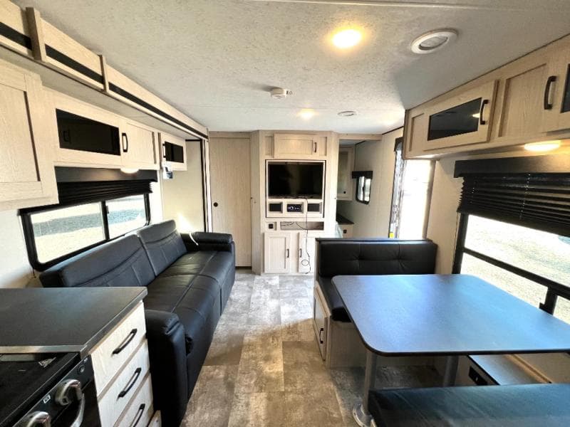 2022 Coachmen 2022 Coachmen Apex Ultra-Lite - thumbnail 7