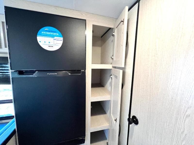 2022 Coachmen 2022 Coachmen Apex Ultra-Lite - thumbnail 15