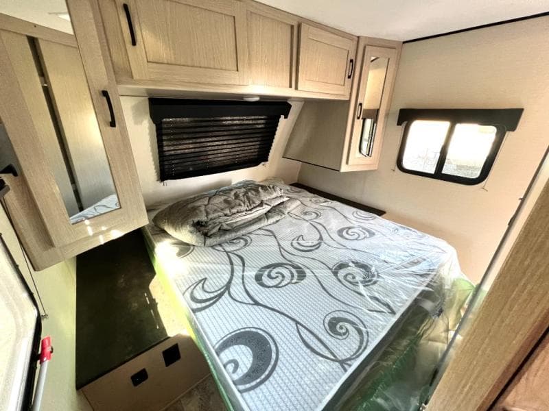 2022 Coachmen 2022 Coachmen Apex Ultra-Lite - thumbnail 40