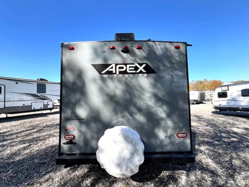 2022 Coachmen 2022 Coachmen Apex Ultra-Lite - thumbnail 47