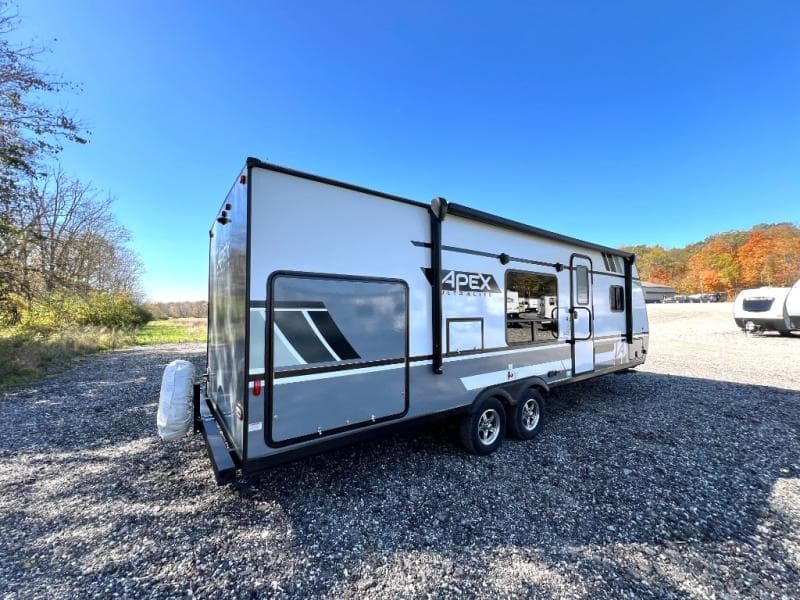 2022 Coachmen 2022 Coachmen Apex Ultra-Lite - thumbnail 48