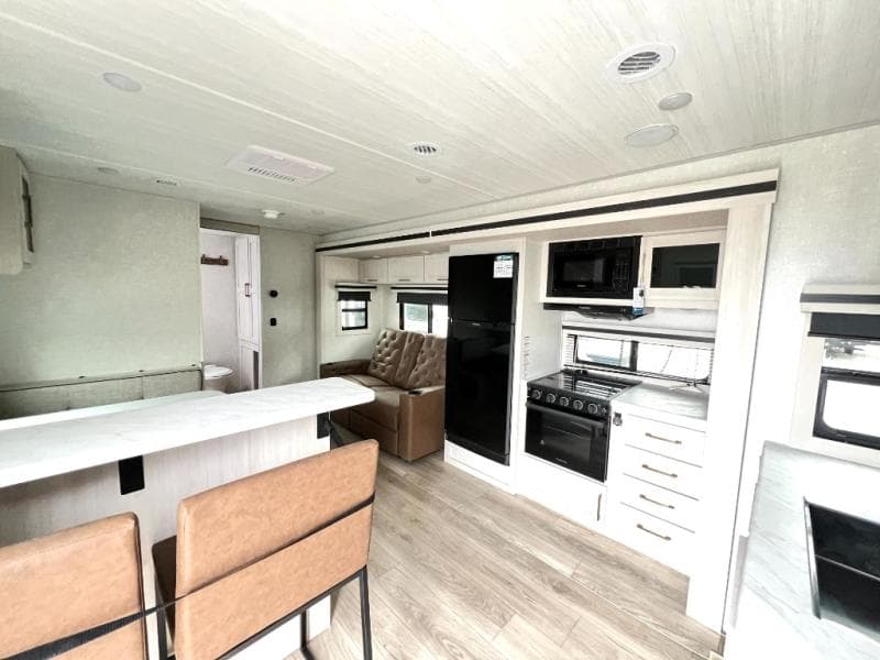 2025 Forest River 2025 Forest River Surveyor - thumbnail 17