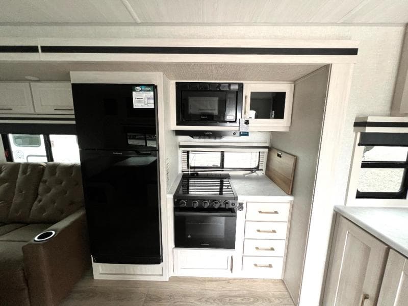 2025 Forest River 2025 Forest River Surveyor - thumbnail 19