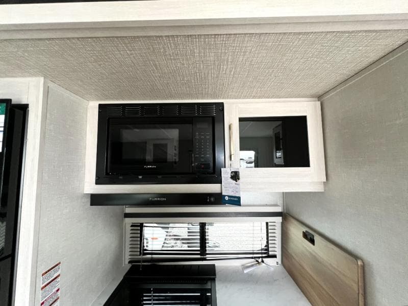 2025 Forest River 2025 Forest River Surveyor - thumbnail 20