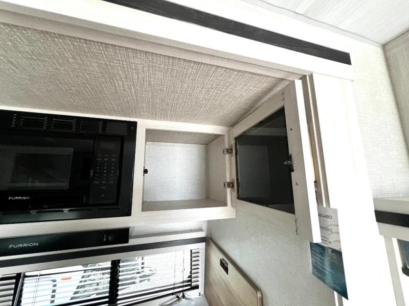 2025 Forest River 2025 Forest River Surveyor - thumbnail 21