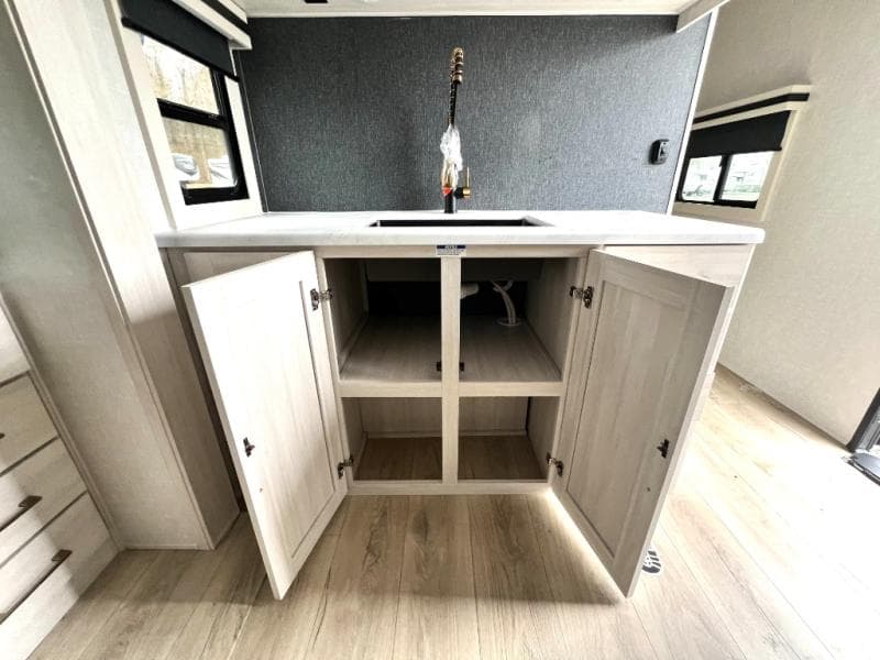 2025 Forest River 2025 Forest River Surveyor - thumbnail 34