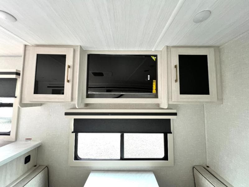 2025 Forest River 2025 Forest River Surveyor - thumbnail 39