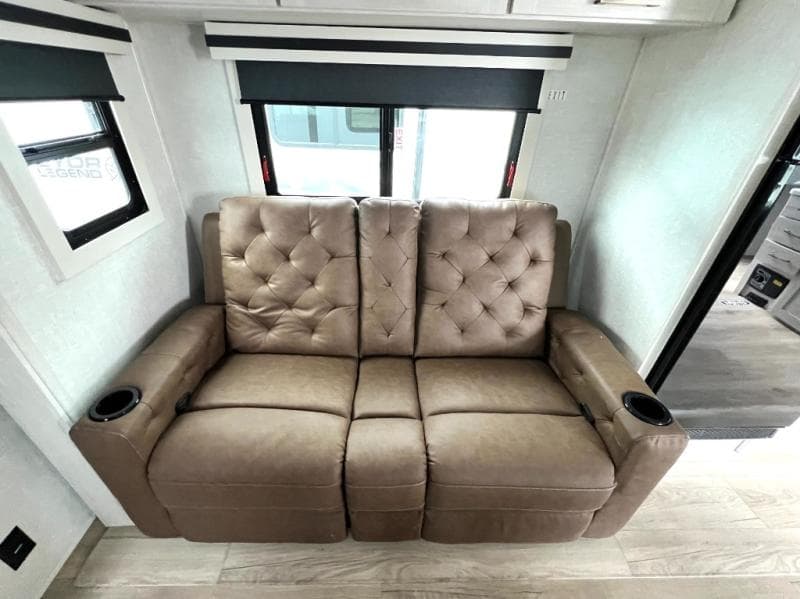 2025 Forest River 2025 Forest River Surveyor - thumbnail 44