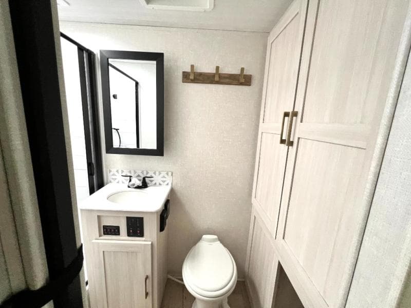 2025 Forest River 2025 Forest River Surveyor - thumbnail 49