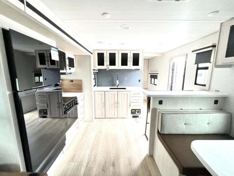 2025 Forest River 2025 Forest River Surveyor - thumbnail 61