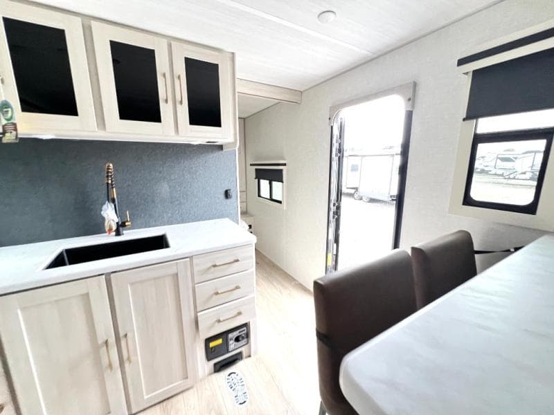 2025 Forest River 2025 Forest River Surveyor - thumbnail 62