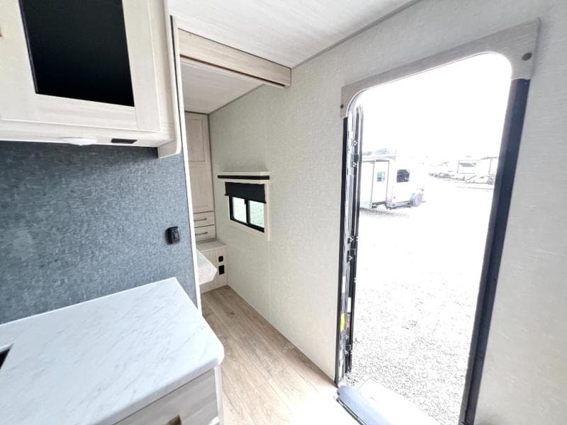 2025 Forest River 2025 Forest River Surveyor - thumbnail 63