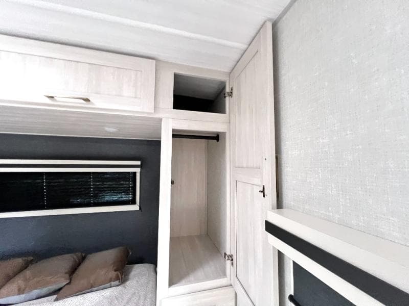 2025 Forest River 2025 Forest River Surveyor - thumbnail 69