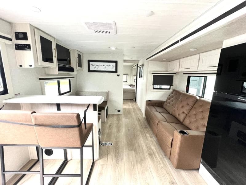 2025 Forest River 2025 Forest River Surveyor - thumbnail 17